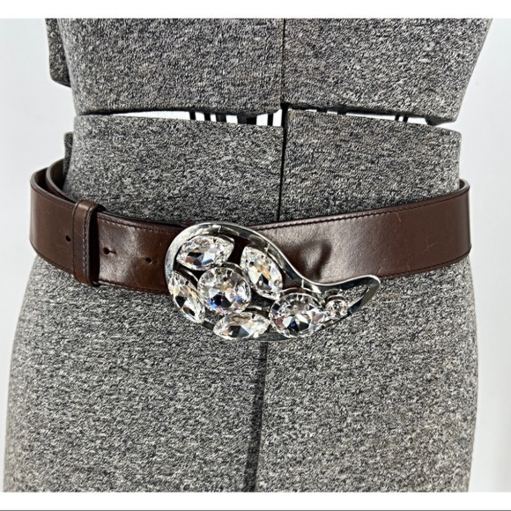 Etro made in Italy large silver tone buckle with diamond Shaped embellishment 36